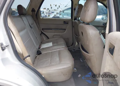 2008 Ford Escape Xlt z USA, uszkodzony, nr VIN 1FMCU03148KA52023